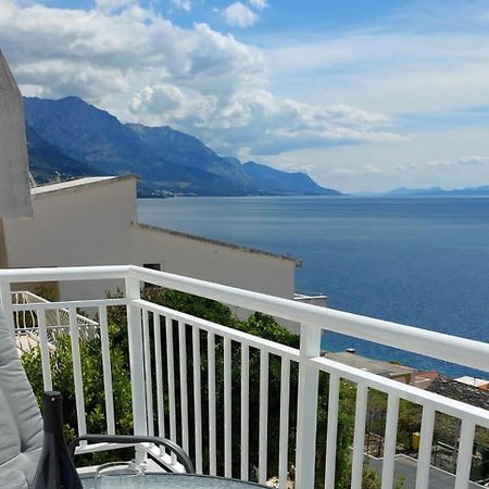 Apartments With A Parking Space Pisak, Omis - 1009 المظهر الخارجي الصورة