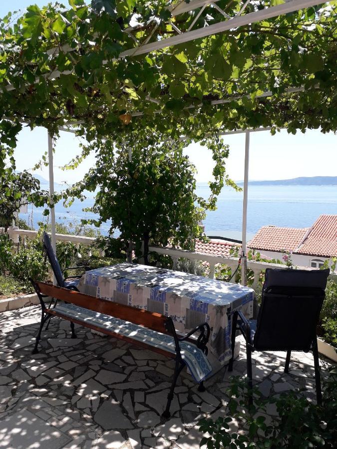 Apartments With A Parking Space Pisak, Omis - 1009 المظهر الخارجي الصورة
