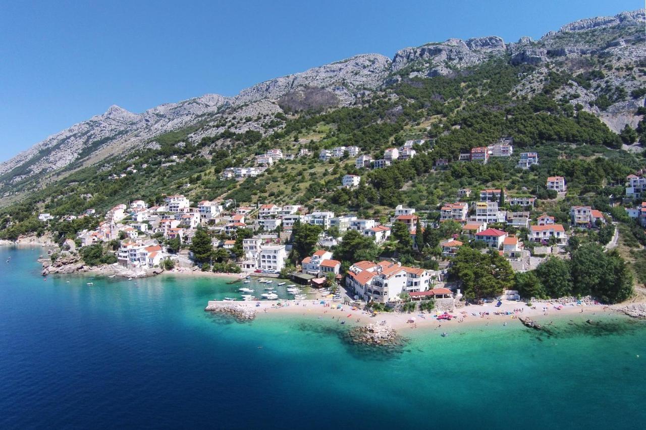 Apartments With A Parking Space Pisak, Omis - 1009 المظهر الخارجي الصورة