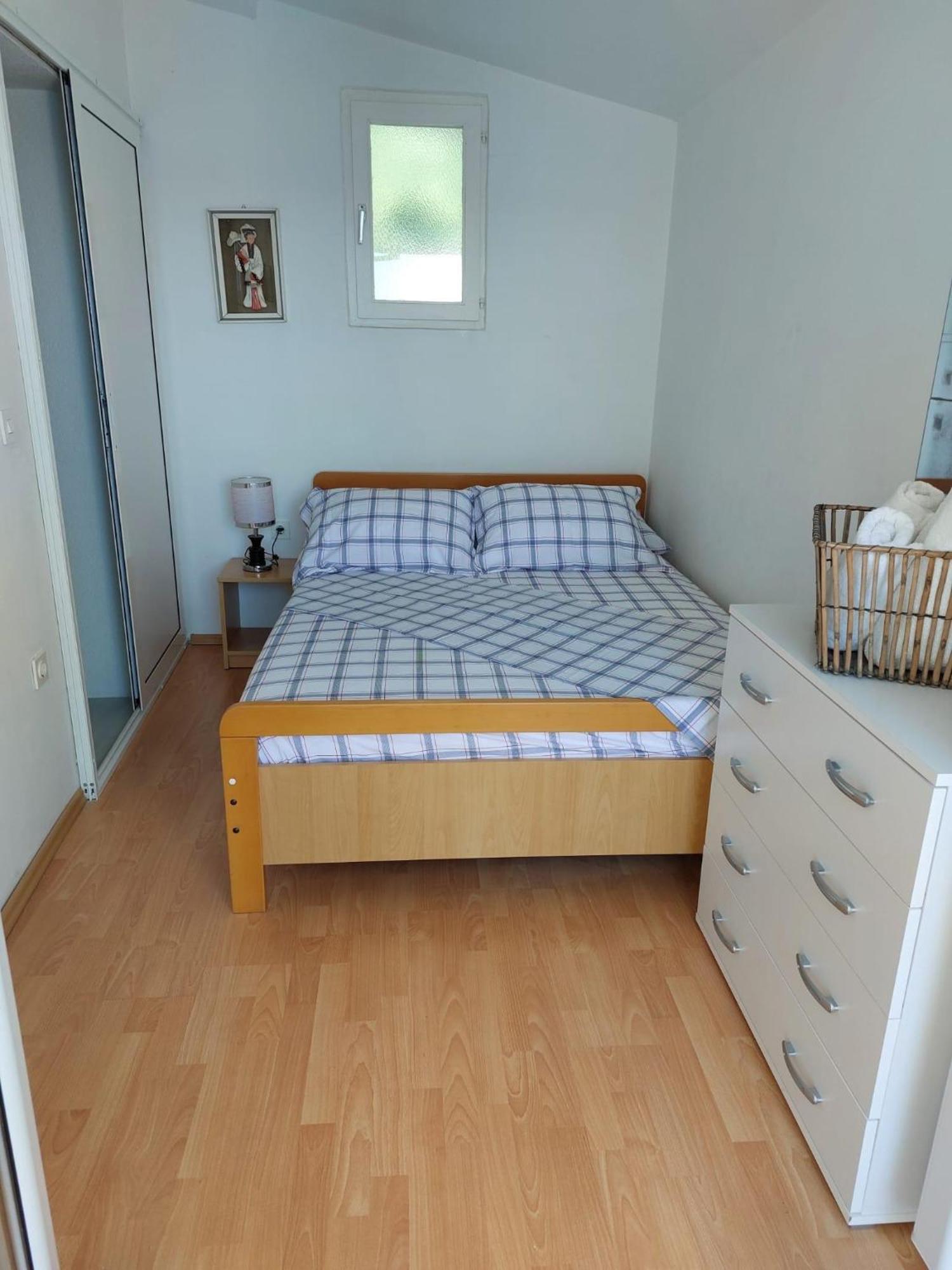 Apartments With A Parking Space Pisak, Omis - 1009 المظهر الخارجي الصورة