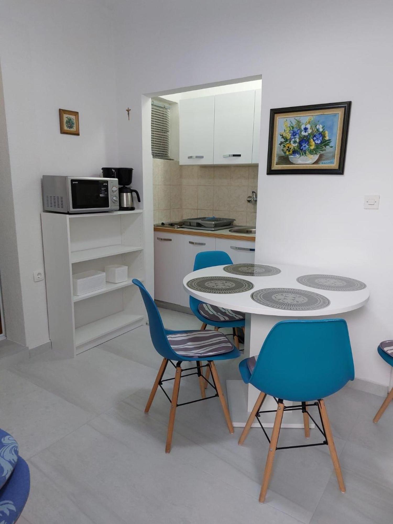 Apartments With A Parking Space Pisak, Omis - 1009 المظهر الخارجي الصورة