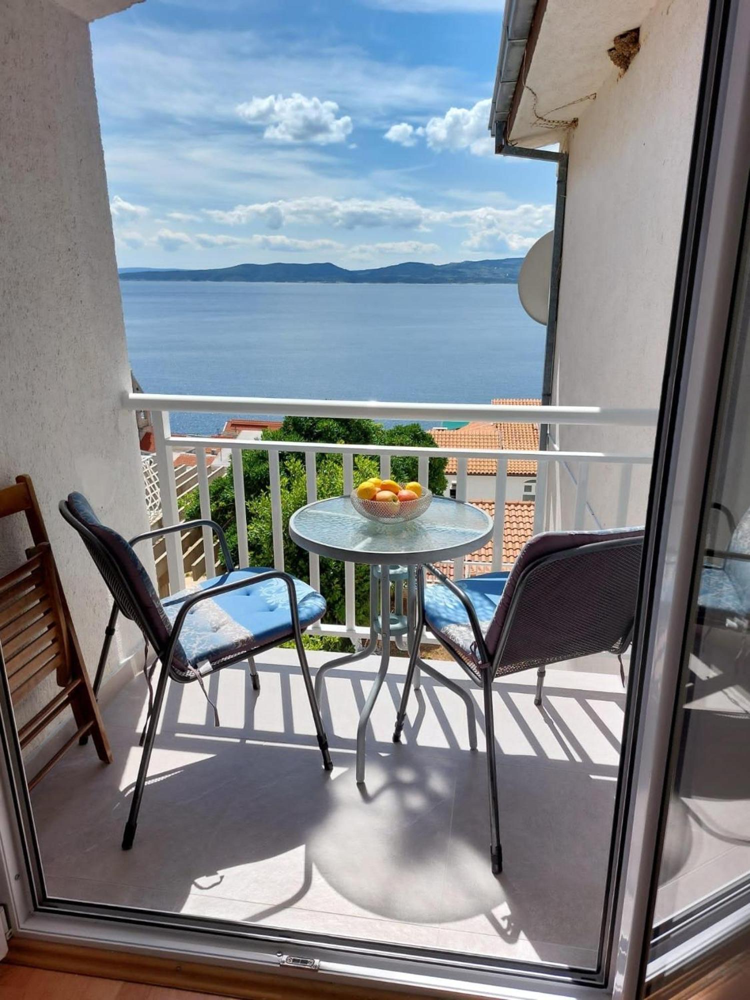 Apartments With A Parking Space Pisak, Omis - 1009 المظهر الخارجي الصورة