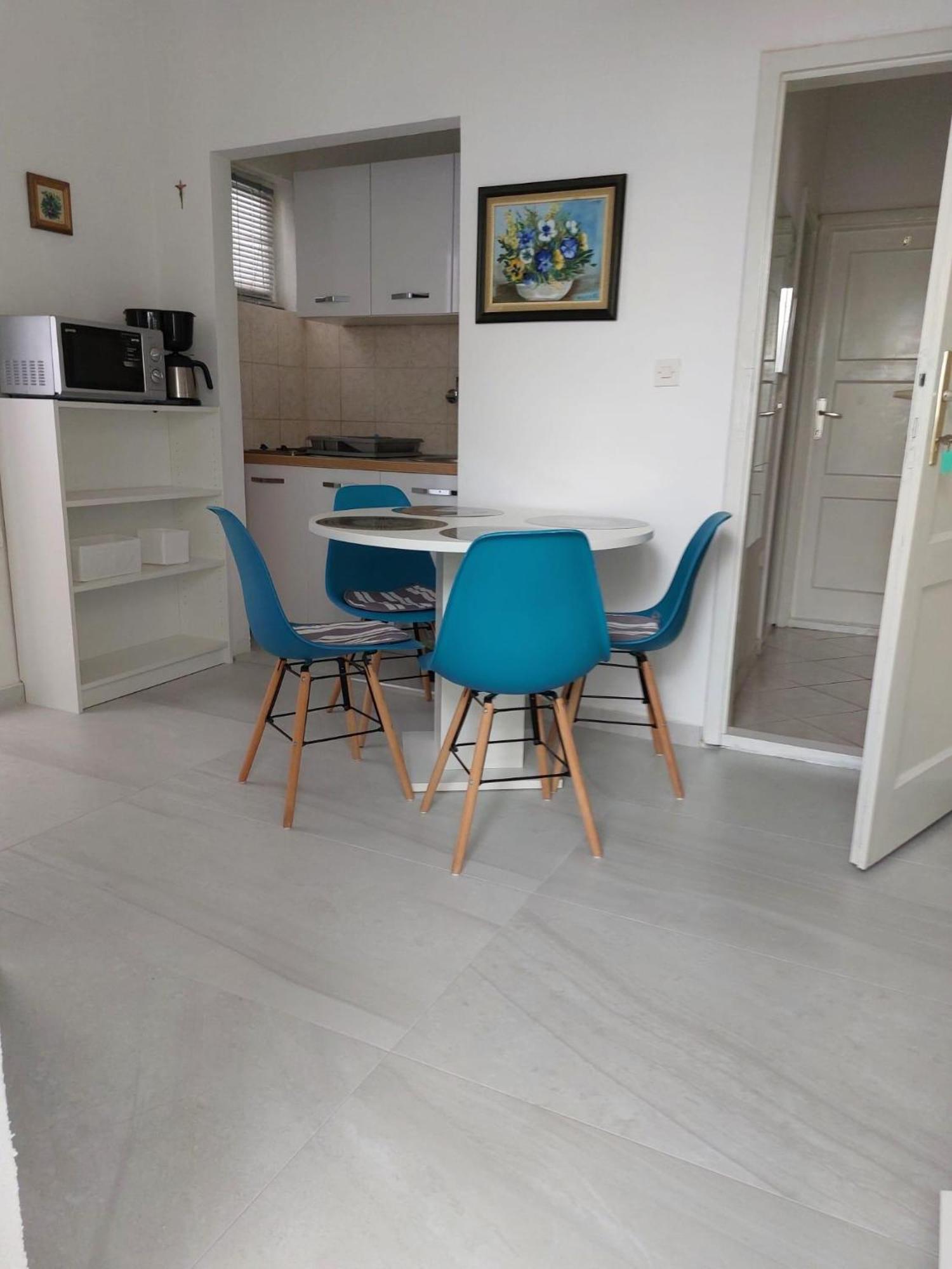 Apartments With A Parking Space Pisak, Omis - 1009 الغرفة الصورة